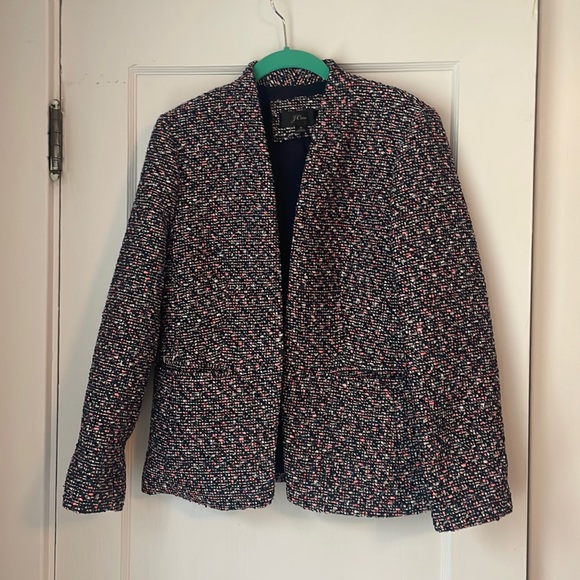 J.crew suit jacket. Rarely worn and in great condition. Women’s size 8.
